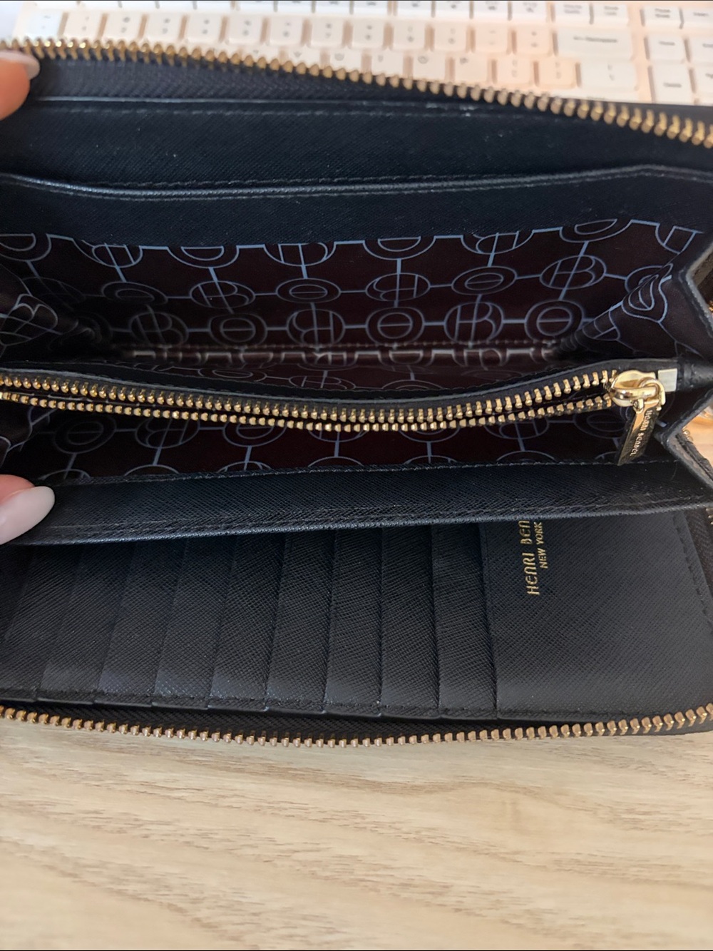 henri bendel Black Zip Around Wallet with Gold Logo - Picture 3 of 3